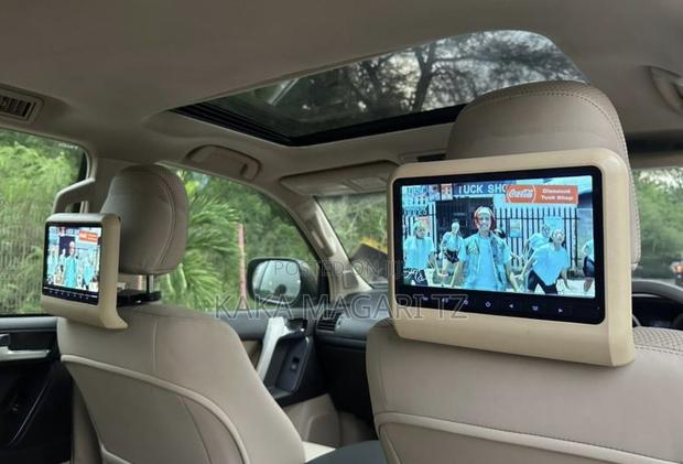 Toyota Land Cruiser Prado 2011 Gold