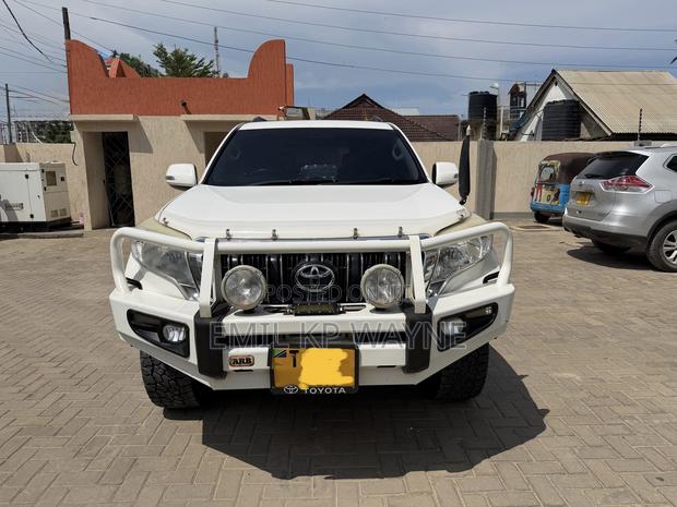 Toyota Land Cruiser Prado 2014 White