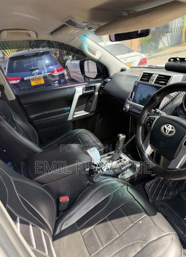 Toyota Land Cruiser Prado 2014 White