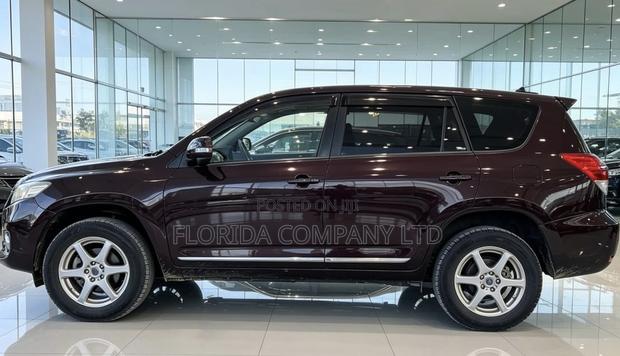 Toyota Vanguard 2010 Black