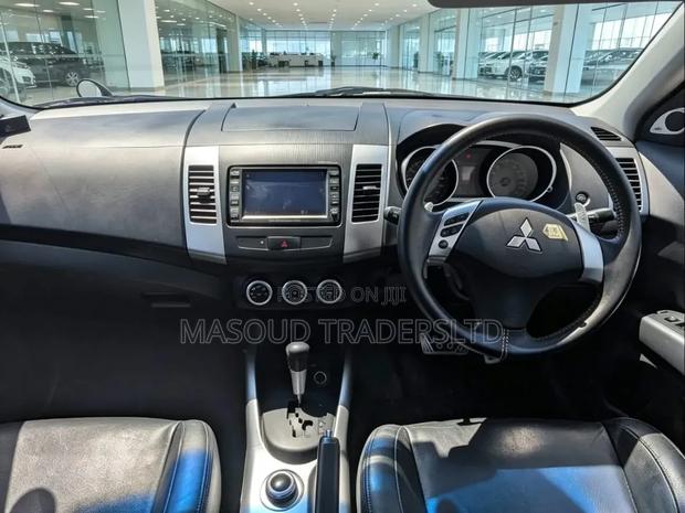 Mitsubishi Outlander 2.4i GLS Automatic 2006 Black