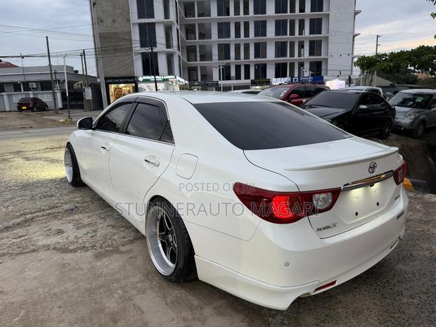 Toyota Mark X 2012 Pearl