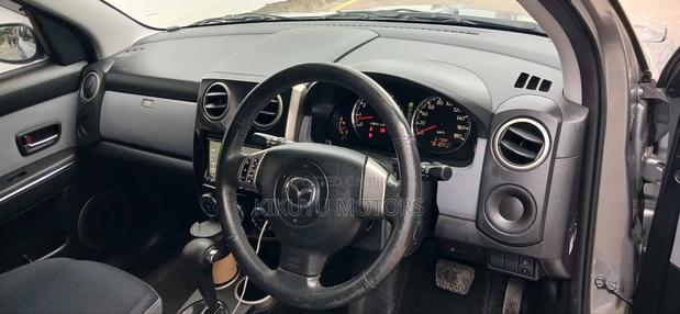 Mazda Verisa 2011 Silver