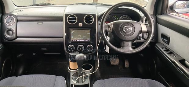 Mazda Verisa 2011 Silver
