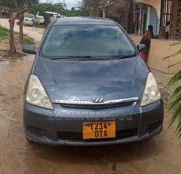 Toyota Wish 2010 Gray