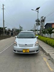Toyota Corolla Spacio 2004 Silver for sale
