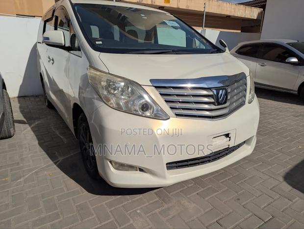 Toyota Alphard 2.4 Petrol FWD 2010 Pearl