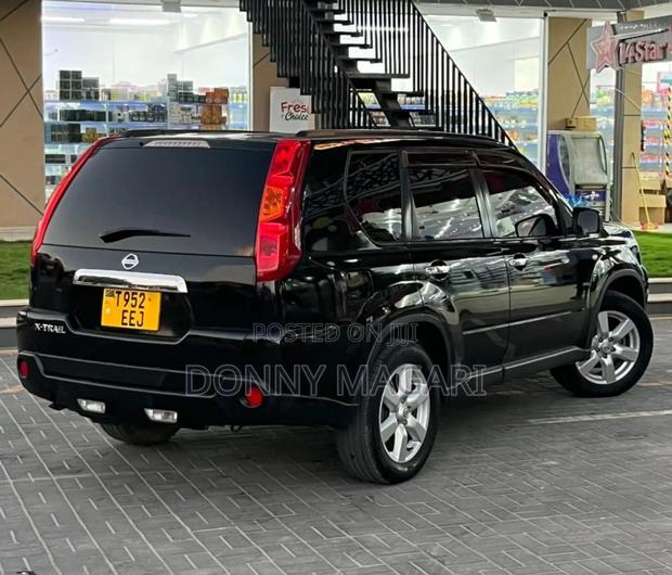 Nissan X-Trail 2010 Black