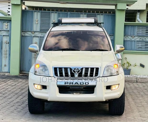 Toyota Land Cruiser Prado 2006 White