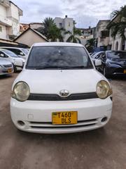 Toyota Sienta 2006 White for sale