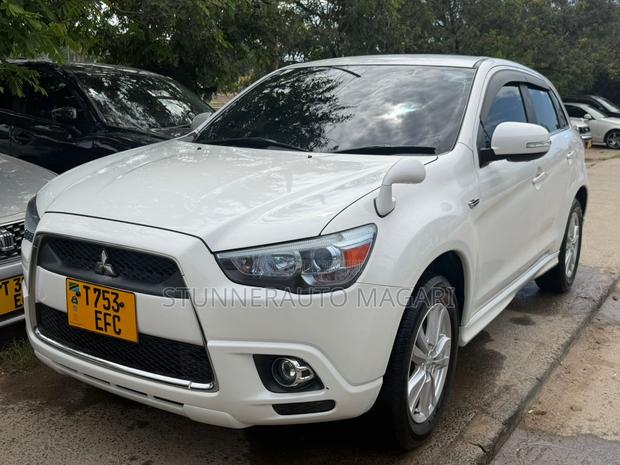 Mitsubishi RVR 2.0 2012 White