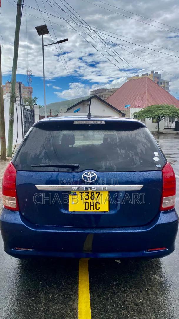 Toyota Wish 2006 Blue