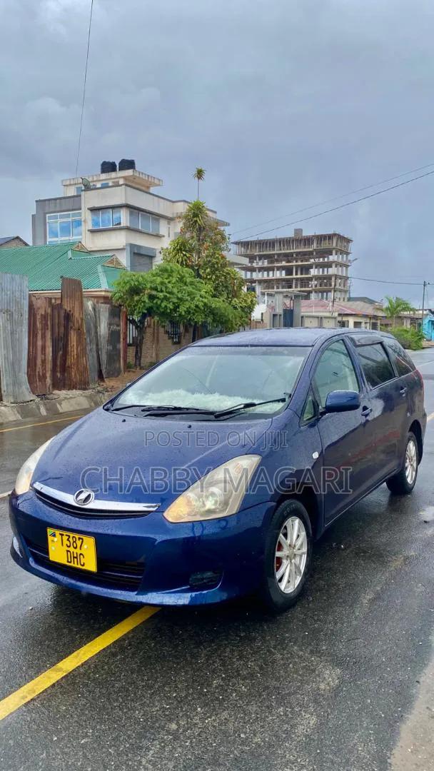 Toyota Wish 2006 Blue