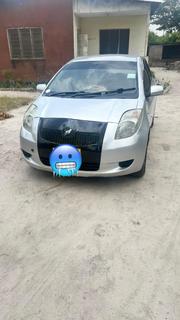 Toyota Vitz 2005 Silver for sale
