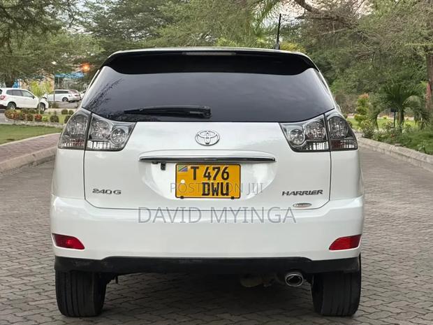 Toyota Harrier 2005 Pearl