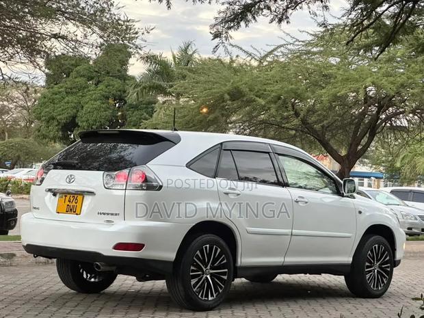 Toyota Harrier 2005 Pearl