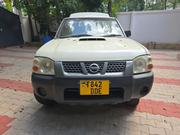 Nissan Hardbody 2014 Pearl for sale