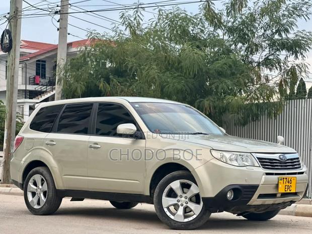 Subaru Forester 2009 Gold