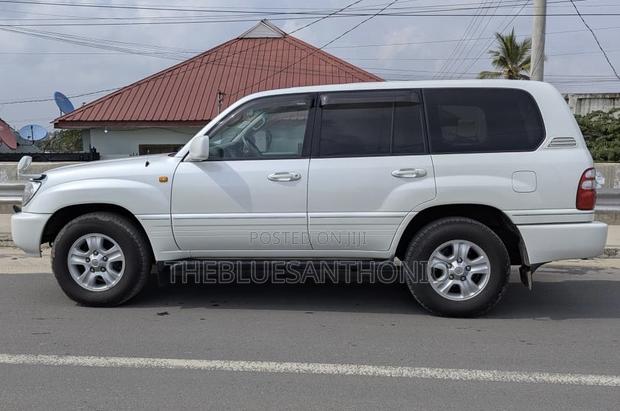 Toyota Land Cruiser 2005 Pearl