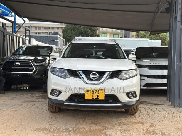 Nissan X-Trail 2013 White