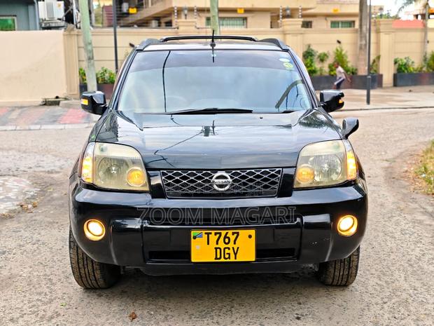 Nissan X-Trail 2004 Black