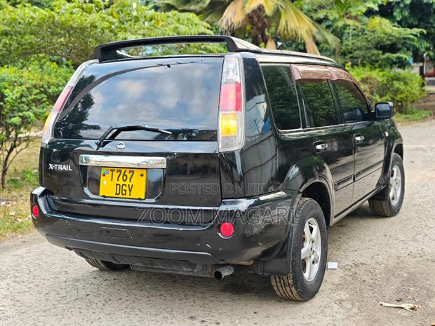 Nissan X-Trail 2004 Black