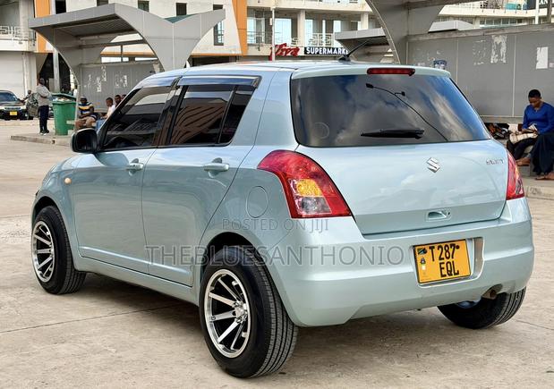 Suzuki Swift 2006 Silver