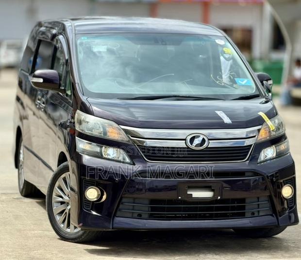 Toyota Alphard 2013 Black