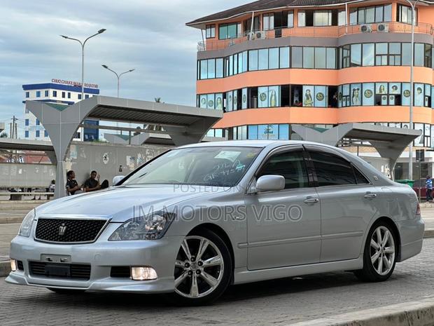 Toyota Crown 2007 Silver