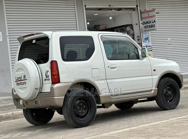 Suzuki Jimny 2001 White