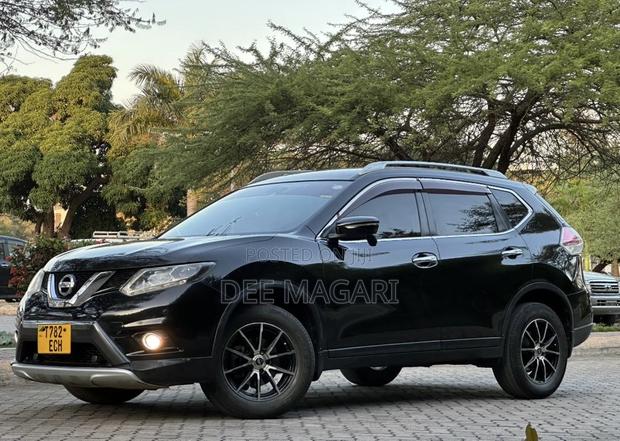 Nissan X-Trail 2013 Black