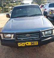 Toyota Hilux 2000 Gray for sale