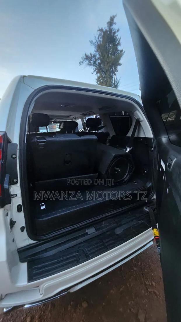 Toyota Land Cruiser Prado 2018 White