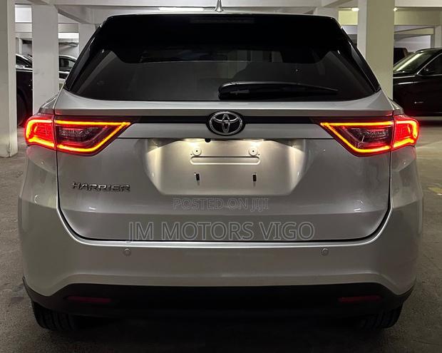Toyota Harrier 2015 Silver