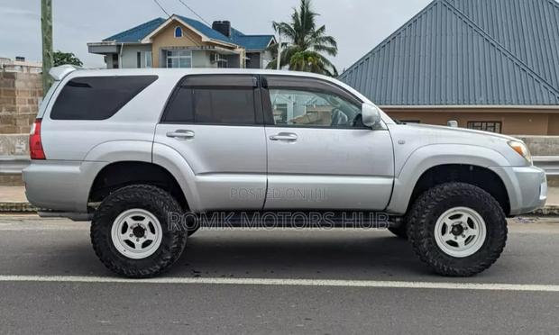 Toyota Hilux Surf 2005 Silver