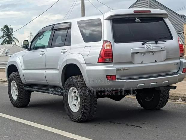 Toyota Hilux Surf 2005 Silver