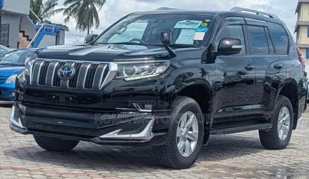 Toyota Land Cruiser Prado 2021 Black