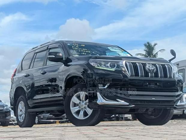 Toyota Land Cruiser Prado 2021 Black