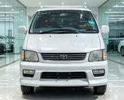 Toyota Noah 2001 White for sale