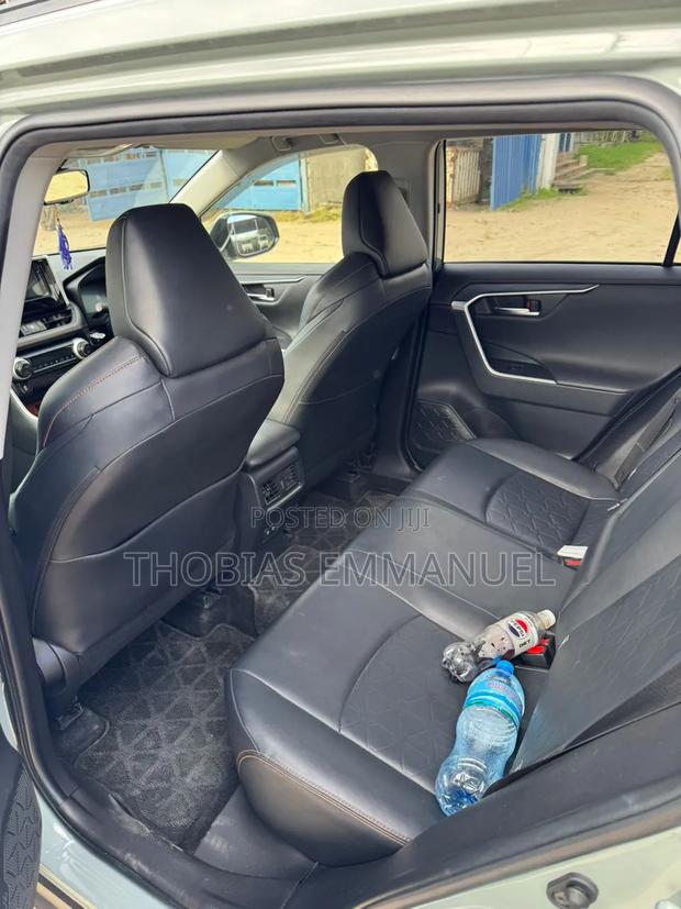Toyota RAV4 2019 Beige