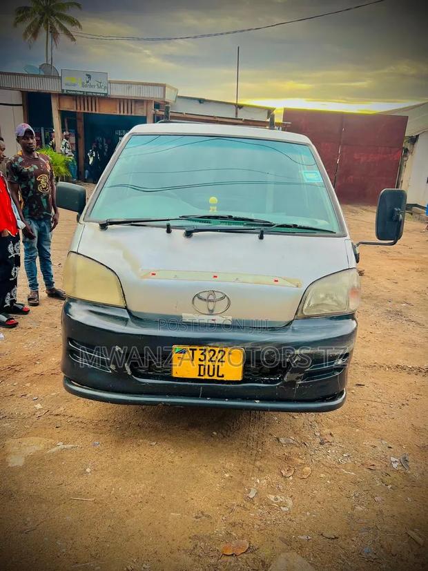 Toyota TownAce 2008 Silver