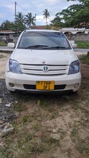 Toyota IST 2003 White for sale