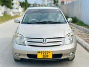 Toyota IST 2005 Gold for sale