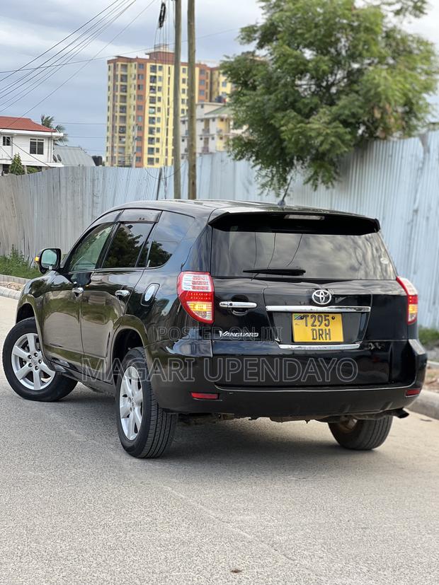 Toyota Vanguard 2009 Black