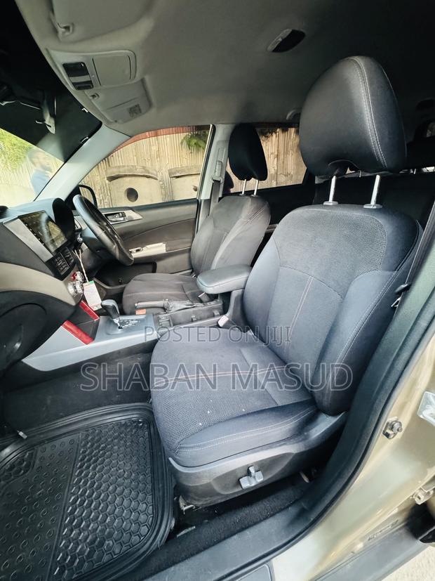 Subaru Forester 2.0D X 2009 Gray