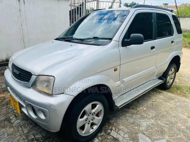 Daihatsu Terios Automatic 2002 Silver