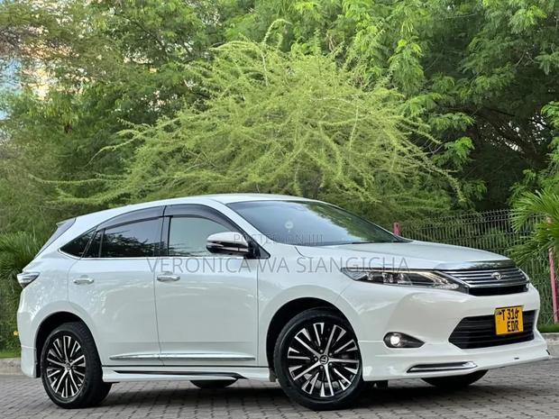 Toyota Harrier 2016 White