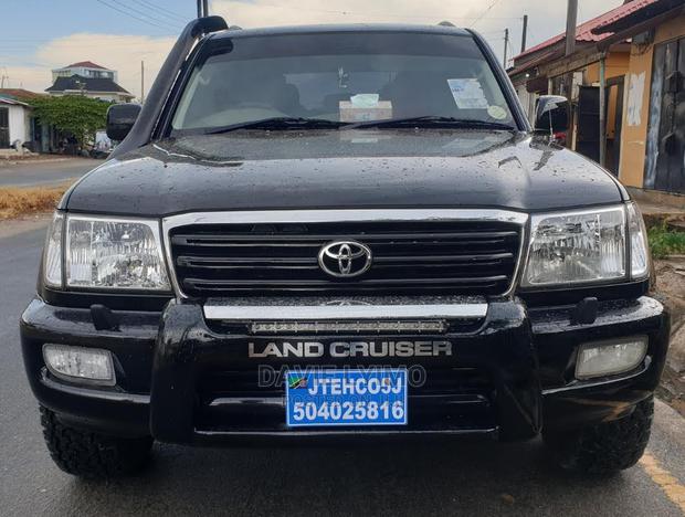 Toyota Land Cruiser 2005 Black