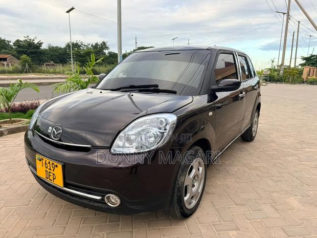 Mazda Verisa 2010 Black