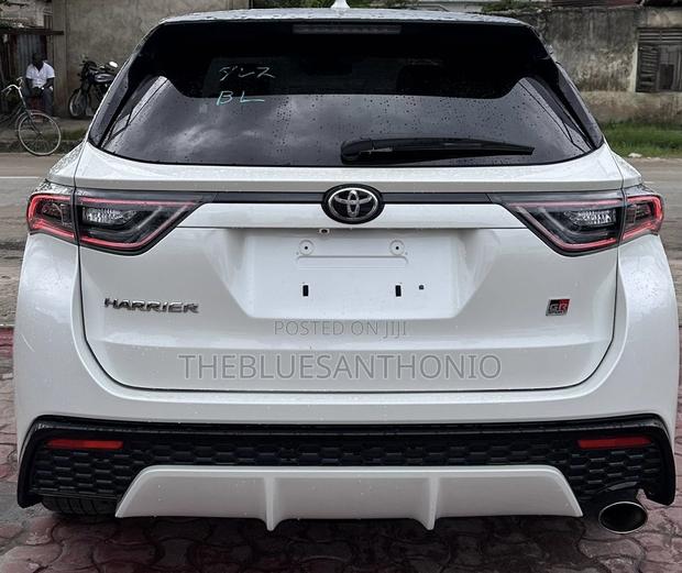 Toyota Harrier 2017 White